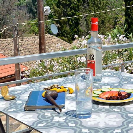 Villa Papaspiros Kouramádes Buitenkant foto