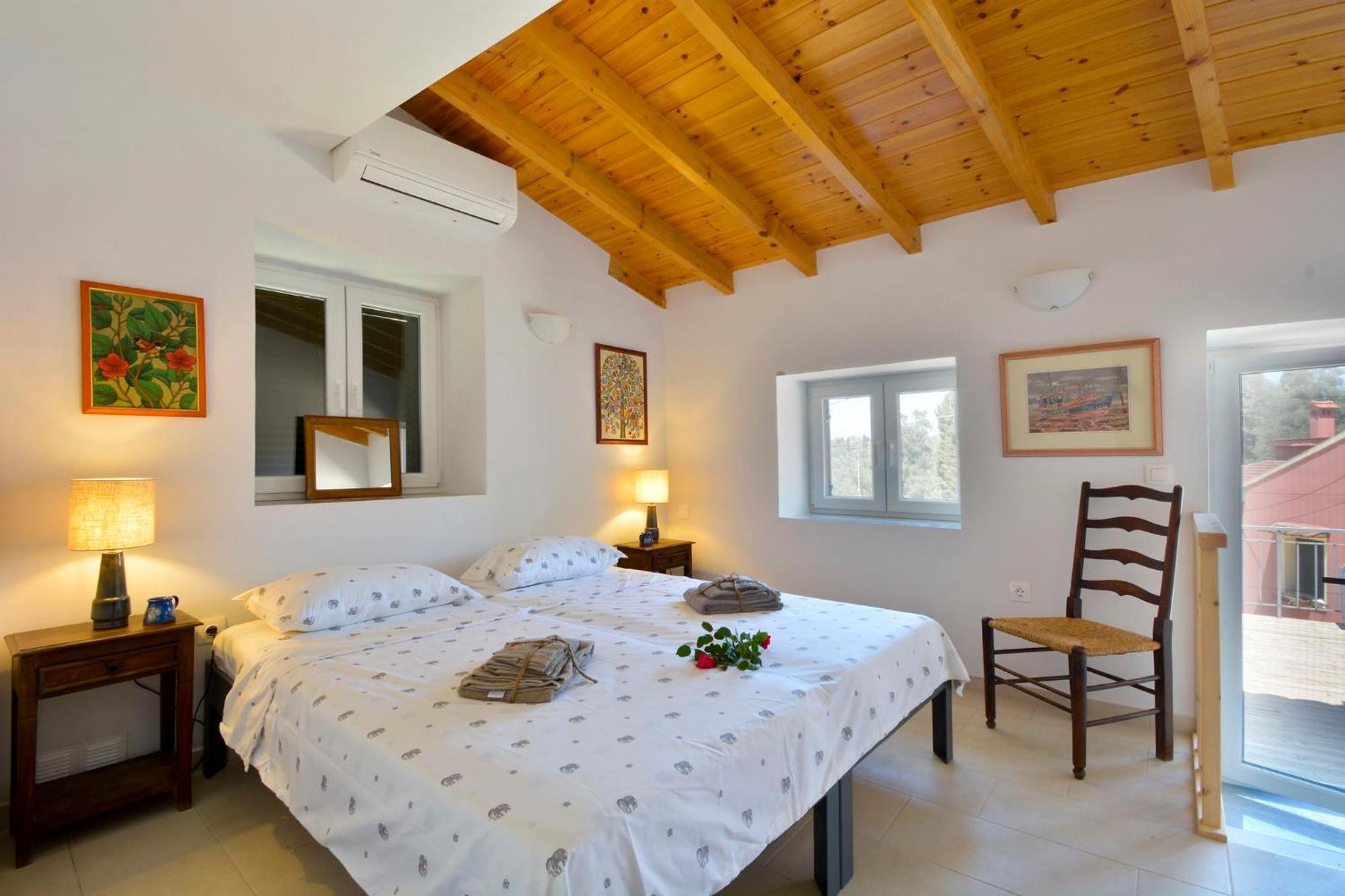 Villa Papaspiros Kouramádes Buitenkant foto