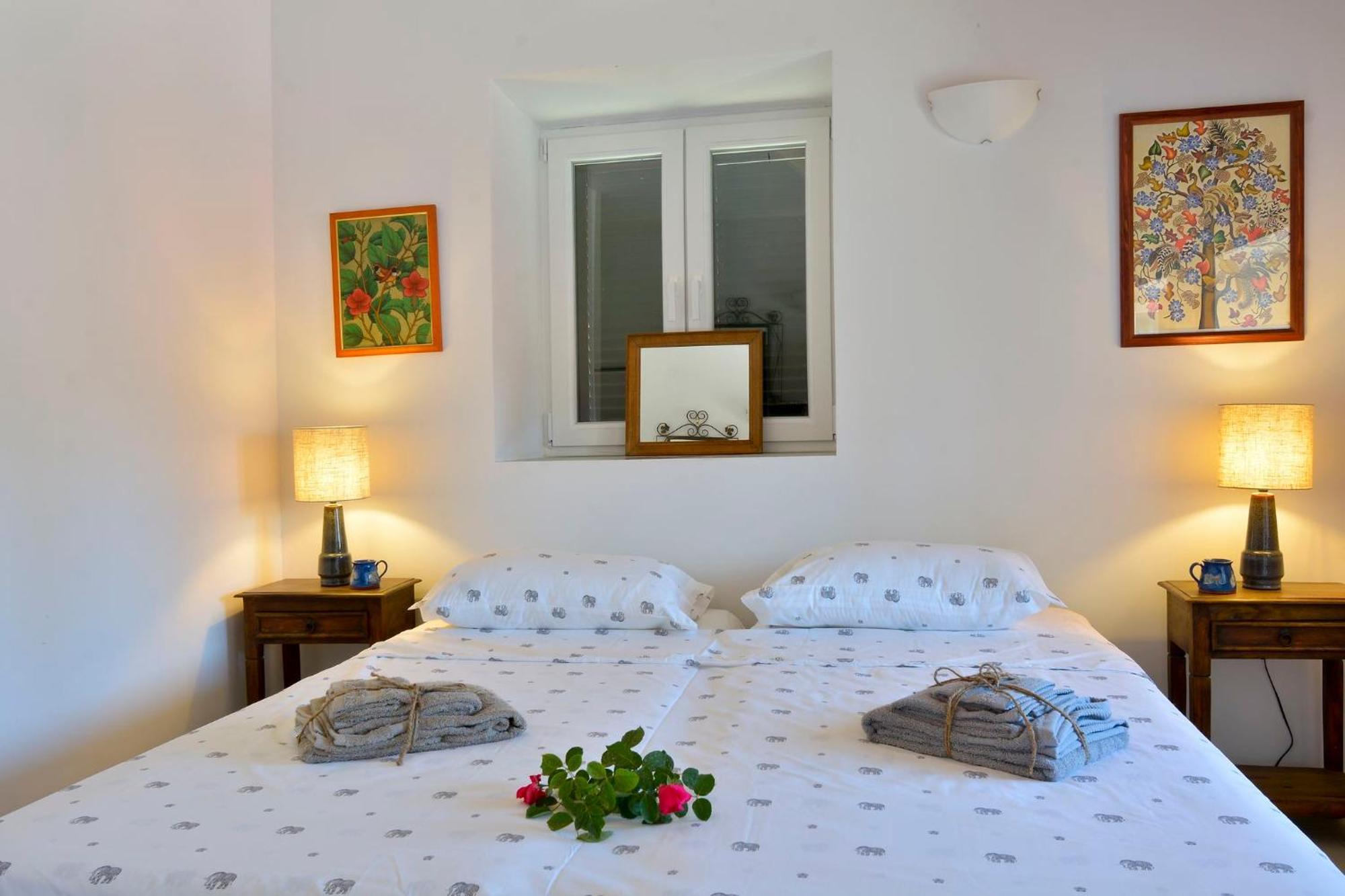 Villa Papaspiros Kouramádes Buitenkant foto